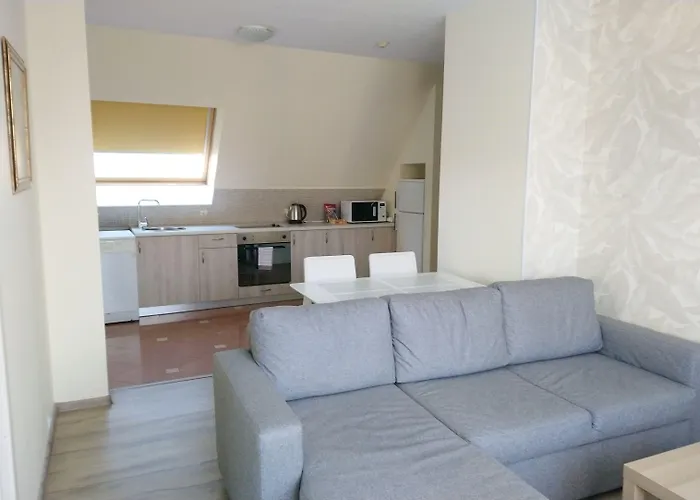 Carrera Apartamento *