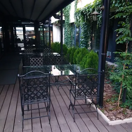 Carrera Apartamento *