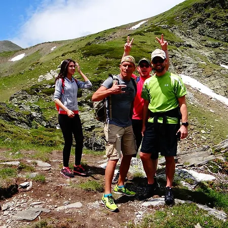 Carrera Apartamento *